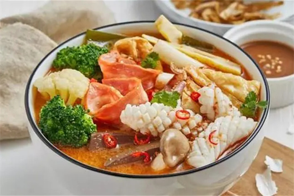 月老麻辣烫加盟
